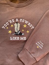 Embroidered brown crewneck with sleeve detail