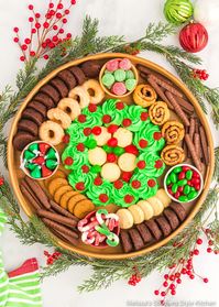 Christmas Dessert Board - melissassouthernstylekitchen.com