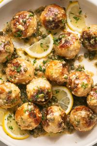 Mix up your regular chicken piccata with these Chicken Piccata Meatballs. Deliciously made with lemon zest, garlic, and a caper sauce!