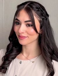 When the sun is beaming down, you just have to get your hair off your face! Here is an easy summer hairstyle that keeps you cool but still shows off your gorgeous locks.