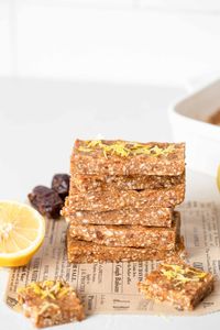 No-Bake Lemon Pie Energy Bars - Running on Real Food