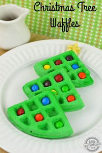 These Christmas tree waffles are so much fun! Perfect for a winter breakfast.