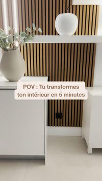 Sublimez votre intérieur grâce à nos panneaux bois. ✅  Akupanel™ le panneau en tasseau de bois !  Avec son design unique et sa finition haut de gamme, ce panneau est la solution idéale pour donner un style élégant et chaleureux à votre int�érieur.  Que vous cherchiez à aménager une pièce entière ou simplement à créer un mur ou un plafond en tasseau, ce panneau acoustique est parfait pour transformer votre intérieur.