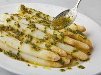 The Best Way to Cook White Asparagus? The German Way! | Recipe | Kitchen Stories