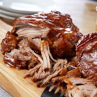 Enjoy an out-of-the-ordinary meal for upcoming special occasions, celebrations and holidays. Our Honey Baked Ham Barbeque Pork Roast (3 lb) is the perfect main course and pairs perfectly with a variety of side dishes. If you or any of your guests have special dietary needs, you’ll be glad to know that our pork roast is gluten-free.  Honey Baked Ham Pork Roasts are are cooked nice and slow the traditional way until the meat practically melts in your mouth. To make your meal even more tantalizing,