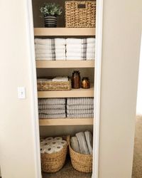 27 Linen Closet Organization Ideas to Transform Your Space in 2024 - placeideal.com