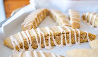 Cinnamon Vanilla Biscotti via @https://www.pinterest.com/owlbbaking/