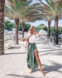 Ruffles casual women pants – Sérendipité Boutique Green pant | ruffle pant | travel vibes | cute outfit ideas | vacay ready | online fashion boutique