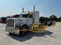 Peterbilt Winch Truck ⋆ PetroRigs.com