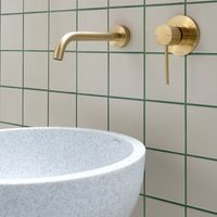 Australian designed Supported by a 7 year warranty Solid brass construction with a stylish Brushed Gold finish Available as a wall basin outlet or bath outlet Matching accessories available to complete your bathroom look Model No. VS774-12