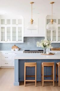 Kitchen blue & white