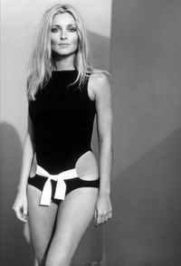 Sharon Tate in a bathing suit by Rudi Gernreich,1969 #sharontate