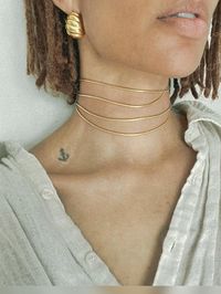 3 or 4 layer choker with extension chsin. Sustainable and water proof.