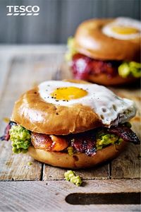 Inspired by Mexican flavours, this egg-in-a-hole is loaded with crispy bacon and a zingy guacamole and makes a delicious brunch or breakfast idea. | Tesco