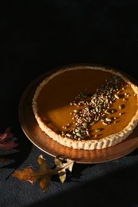 Thanksgiving Pumpkin Tart | EyeSwoon