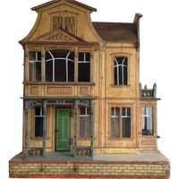 Rare large Gottschalk dolls house no. 4246. Circa 1900. This house is large and measures 25 inches high, 21 inches wide, just under 14 inches deep.