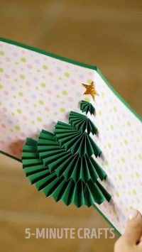 A fun and easy way for you to make cute gift cards for your Christmas presents. It is so easy to do, no fancy tools required! Credit: 5 minute crafts