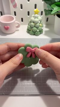 cute wall decor made with air dry clay! #diy #clay #airdryclay