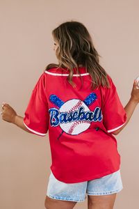 Take on the field in style with our Sequin Embroidered Baseball Top. This fun and sequin tee will make your look stand out in the crowd. Featuring a comfortable and relaxed vibe that is perfect for casual gameday wear. Sequin baseball tee Sequin baseball and bat detail Short sleeve Relaxed style Cute sequin Baseball tee Baseball mom tee Sizing: S (4-6) M (8/10) L (10/12) Model Specs: Karli is wearing a size small in the photo.How will this item fit you? Check out our MODEL SPECS (Typical Sizing