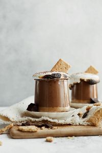 These S'mores Mousse Cups Bring Warm & Toasty Vibes - Camille Styles