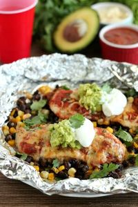 Southwestern Chicken Packets (+ Video!) | Dessert Now, Dinner Later!