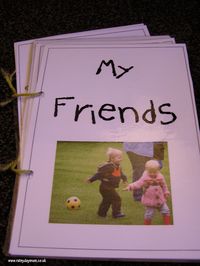 DIY friendship books for preschoolers so that you can talk with your child about the friends that they have made and remember who they are as they get older