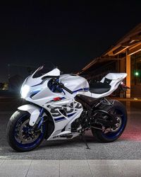 The Suzuki GSX-R1000 stands as a pinnacle in the world of sportbikes, combining raw power with refined engineering to deliver an exhilarating riding experience. Since its inception, the GSX-R1000 has consistently raised the bar in terms of performance, technology, and design, making it a favorite among motorcycle enthusiasts and professionals alike.