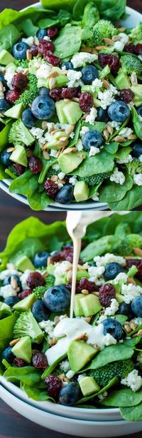 Channeling the flavors of some of some of my favorite restaurant salads, this tasty Blueberry Broccoli Spinach Salad with Poppyseed…