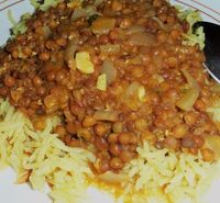 ECUADORIAN LENTILS AND YELLOW RICE