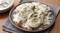 If you're a fan of ranch dressing, you'll love these hearty slow-cooker ranch pork chops! Ranch seasoning, cornstarch and a can of creamy mushroom soup are all you need to turn pork chops into a rich, comforting family-favorite meal you'll want to make again and again. And the best part? This recipe only requires 10 minutes of easy prep! Let's make ranch pork chops in the slow cooker.