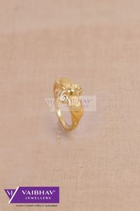 Fashionable designs of plain gold rings are seen on our jewellery site. This simple ring came with floral design which gives your baby a charming shine and excellent look on baby birthday occasion. Lightweight and minimal weight gold rings are so cute in making women, men and kids looks attractive.
#rings #ringdesigns #goldring #womenring #menring #kidsrings #babyrings #babyboyrings #babygirlrings #onlinegoldrings #plaingoldrings #charminggoldrings #bestgoldrings #latestgoldrings #simplerings #f