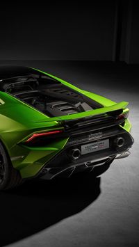 Lamborghini Huracán Tecnica 2022 Engine: 5.2L V10 Power: 470 kW / 640 hp Torque: 565 Nm / 417 lb-ft Weight: 1,379 kg / 3,040 lbs 0-100 kph: 3.2 seconds Top Speed: 325 kph / 202 mph