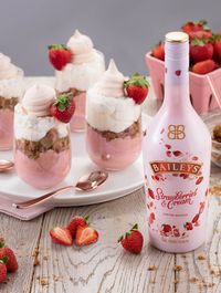 A Delicious Strawberries & Cream Mousse Recipe | Baileys US