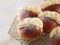 Japanese Milk Bread Rolls - Dutch Style Vanilla Buns - Passion For Baking