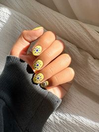 Cute nail designs for summer<3