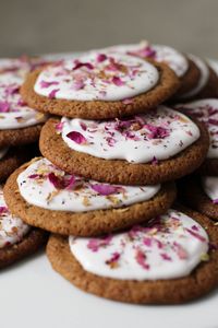 cardamom rose gingersnaps - Cardamom and Tea