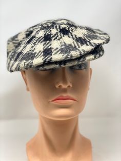 "Vintage Caps France offers you this pretty newsboy cap from one of the last productions of the Torpédo house in the 90s. Founded in 1887 Torpédo was the French ambassador of haute couture hats in the world. Handmade, 60% polyester/ 30% viscose/ 10% wool. Size 22\"44, new from the 1990s, never worn." Cotton Flat Cap For Fall, Fitted Casual Flat Cap, One Size Flat Cap For Fall, One Size Fall Flat Cap, Fitted Wool Beret In Casual Style, Casual Wool Beret, Casual Fitted Wool Beret, Fitted Wool Cap, White Wool Cap