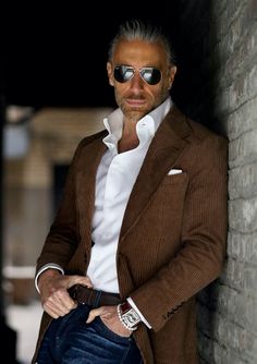 Older Mens Fashion, Brown Corduroy Jacket, Mens Fashion Classy, Mens Fashion Casual Outfits, Stylish Mens Outfits