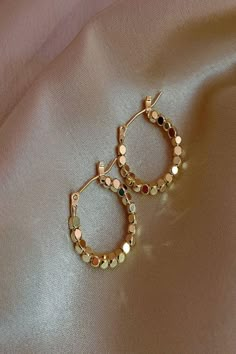 Shiny Earrings, Long Pearl Earrings, Brown Earrings, Korean Jewelry, Wedding Pendant, Hoop Earrings Style, Earring Trends, Fancy Jewellery, Gold Earrings Designs