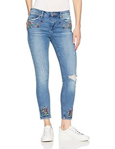 JEANSLAYING FLAT - Google Search Flannel Lined Jeans, Jeans Store, Topshop Jeans, Womens Jeans, Zara Jeans, Macedonia, Casual Jeans, Stretch Jeans, Lucky Brand