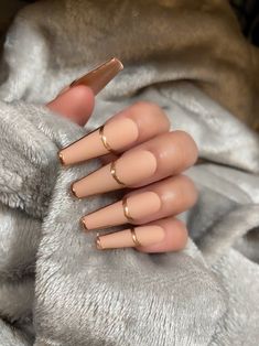 These are the BEST nude matte nails ideas, including cute nude matte nails designs, nude matte nail art designs with gold tips, nude matte nails coffin, nude coffin nails with gold French tips, gold French tip nails and more! Plus, there's other cool matte nude nails coffin and long matte nude acrylic nails designs that you should check out. Gold French Tip Nails, Vegas Nail Art, Gold French Tip, Vegas Nails, Gold Acrylic Nails, Gold Nail Designs, Nude Nail Designs, Almond Nails Designs, Acrylic Coffin