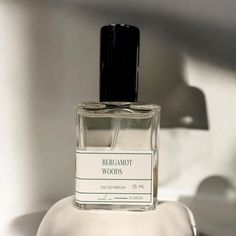 Inspired by Le Labo Bergamot 22 Unisex Fragrance Notes: Bergamot, Petitgrain, Grapefruit, Vanilla, Vetiver, Orange blossom, Cedarwood, Aspic Size: 15ml Roller Or Spray Unisex Fragrance, Fragrance Notes, Orange Blossom, Clear Water, Favorite Things Gift, Grapefruit, Vanilla, Spray, Fragrance