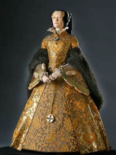 tudor fashion - Yahoo!7 Image Search Results Queen Mary Of England, Mary I Of England, Mary Tudor, English Dress, Reine Elizabeth Ii