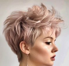 Short Razor Haircuts, Mum Hair, Hair 2025, Haircut Style, Cute Haircuts, Pixie Hair, Top Hairstyles, Hair Affair, Rose Gold Hair