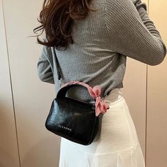 UAKISS - Mini Cute Bow PU Leather Crossbody Bags for Women 2024 Y2k Trend Korean Fashion Shoulder Bag Lady Silver Handbags Silver Handbags, Woven Beach Bags, Silver Handbag, Leather Crossbody Bags, Mini Cute, Floral Bags, Crossbody Bags For Women, Briefcase For Men, Chain Crossbody Bag