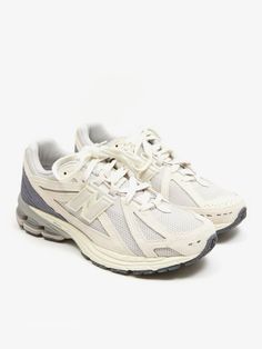 Neutral New Balance 1906 for minimalist streetwear looks - women’s sneakers #sneakers #athleisure #athleisurewear #athleisureoutfits #athleisurestyle #preppy #shoes Minimalist Streetwear, Ties Mens Fashion, Preppy Shoes, Swag Shoes, Classic Shoes, Dream Shoes, Shoe Game, Preppy Style