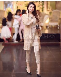 Koti Dresses Pakistani, Shadi Dresses Girls, Pakistani Women Dresses, Girls Dresses Sewing, Gaun Fashion