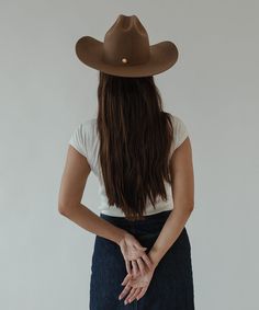 From coffee dates to country music festivals, the Teddy Cattleman Hat has you covered. With a true Cattleman crown + wide Western brim, this classic Western hat is sure to stand out in a crowd. Make your Cattleman hat our own by adding one of our Western hat bands - sold separately. Cattleman Hat, Western Hat Bands, Felt Cowboy Hat, Country Music Festival, Felt Cowboy Hats, Hat Bands, Coffee Dates, Western Hat, Stand Out In A Crowd