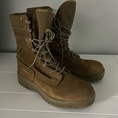 Belleville, Marine Corps Temperate Weather Boots, New With Tags, 8.0r, Vibram Soles,, Gore-Tex Lined Beautiful Gray Hair, Weather Boots, Men's Footwear, Mens Shoes Boots, Gray Hair, Marine Corps, Gore Tex, Shoes Mens, Men's Shoes