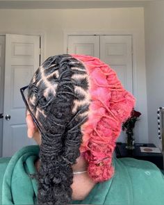 This unique half-and-half dreadlock style features contrasting pink and black tones with intricate braiding. Ideal for anyone looking to make a bold statement, this hairstyle combines edgy color blocking with creative styling, perfect for those who love to stand out. Pink And Black Dreads, Hair Coloring Accessories, Black Dreads, Creative Styling, Dreadlock Style, Black Tones, Bun Tutorial, Half And Half, Pink And Black